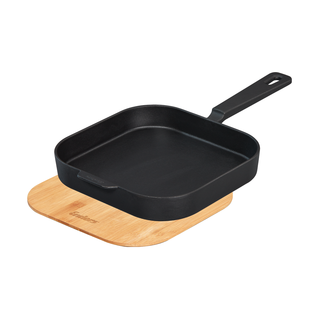 Enders Large Cast Iron Frying Pan with Bamboo Board