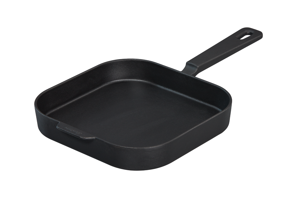 Enders Large Cast Iron Frying Pan with Bamboo Board