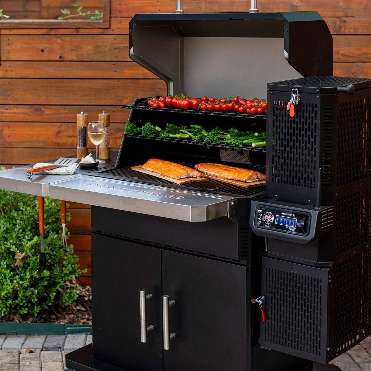Masterbuilt 1150 Gravity Fed Charcoal BBQ Grill and Smoker with PIZZA OVEN ATTACHMENT