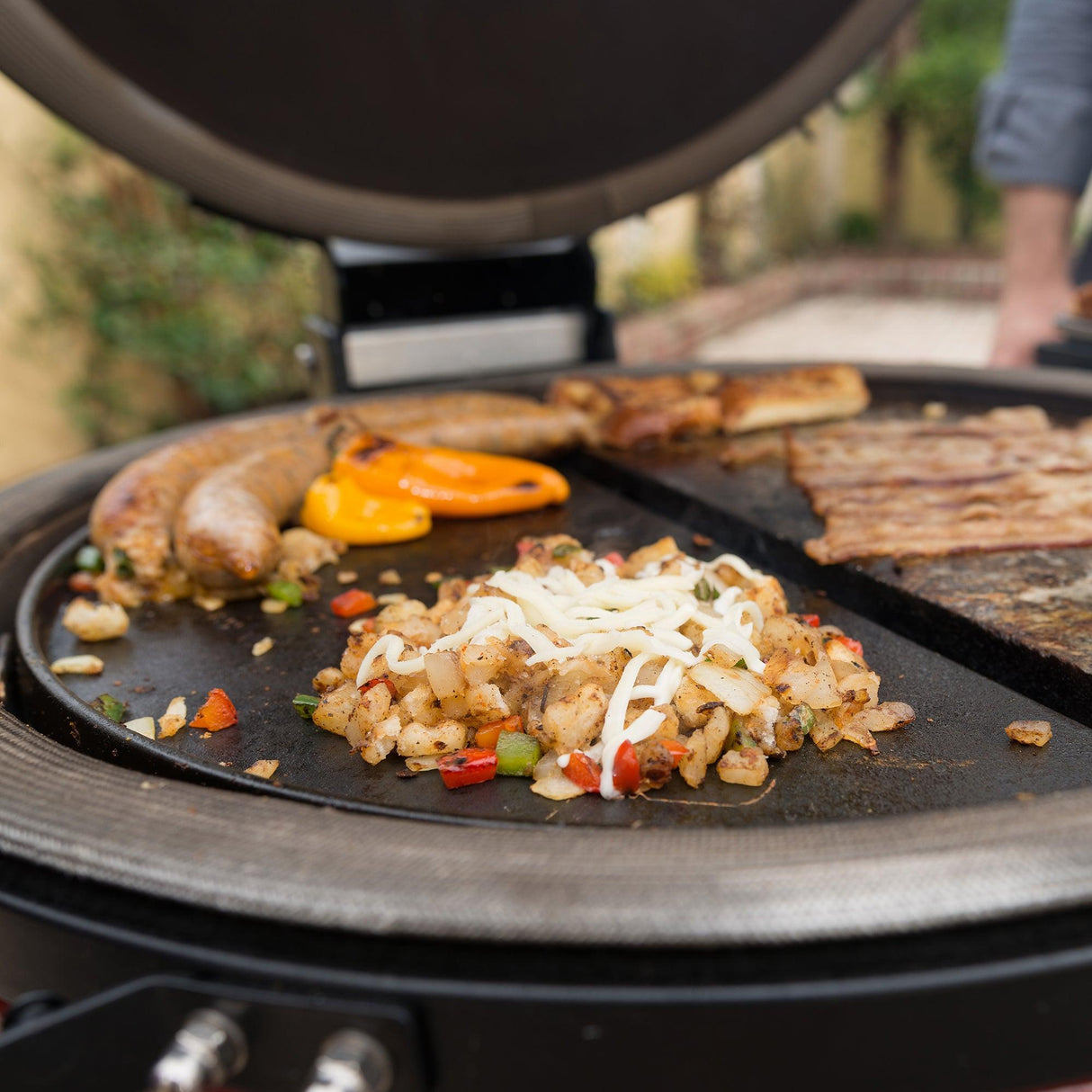 Kamado Joe Big Joe II with Explorer Pack
