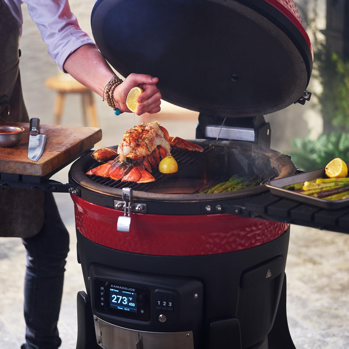Kamado Joe Konnected BBQ with Elements Pack